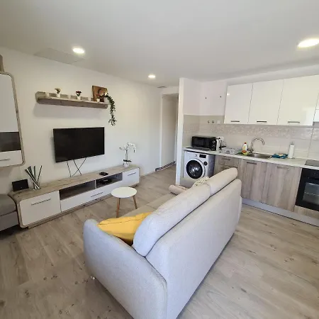 Apartma Iva Apartment *